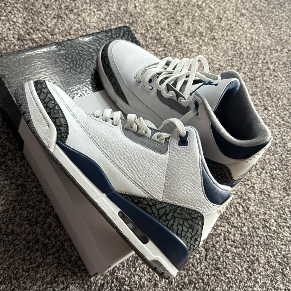 Jordan 3/Size 9.5